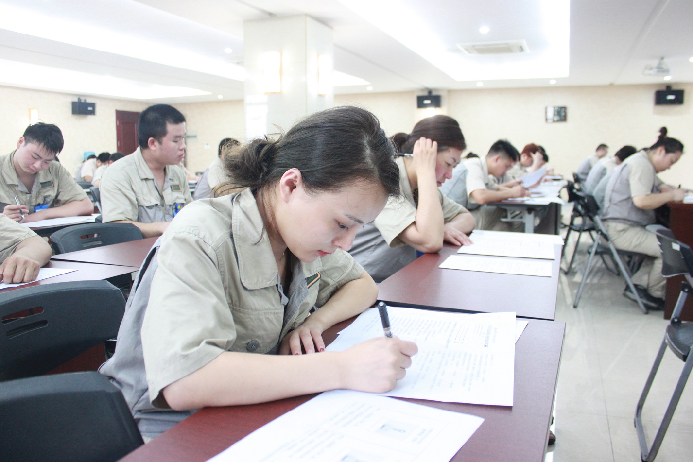 mg冰球突破(中国区)官方网站