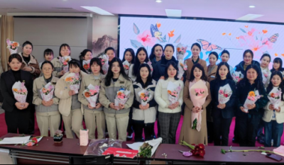 自尊 自负 自立 自强——记合肥mg冰球突破2024三八女神节开放女性力量